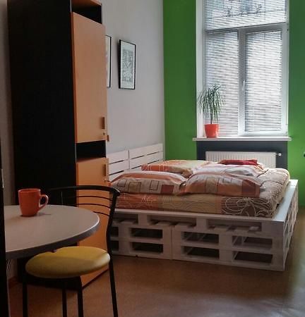 The Georgehouse Hostel Lviv Kültér fotó