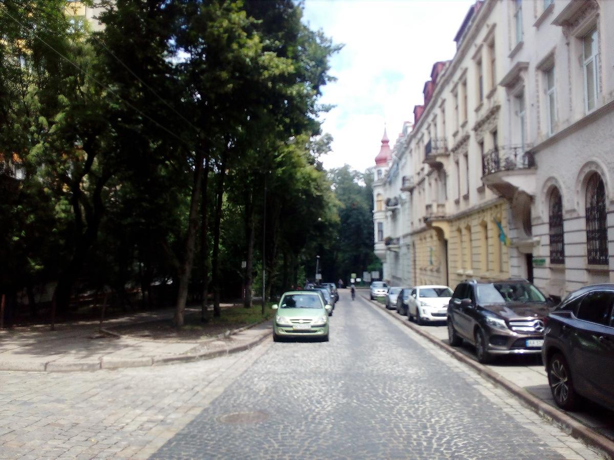 The Georgehouse Hostel Lviv Kültér fotó
